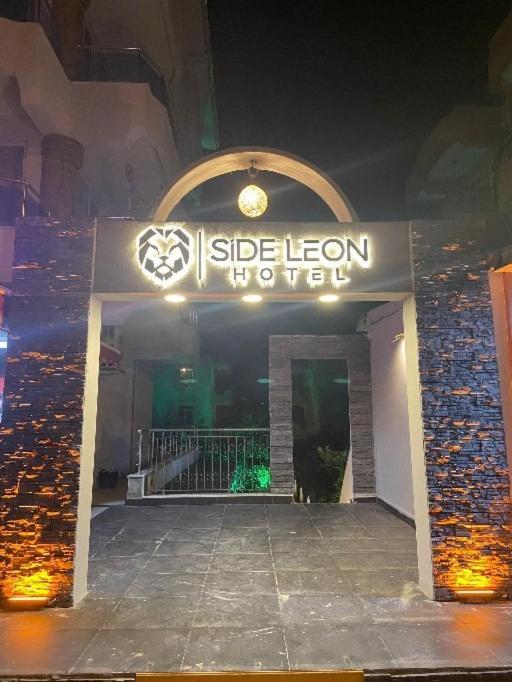 Side Leon Otel Exteriér fotografie
